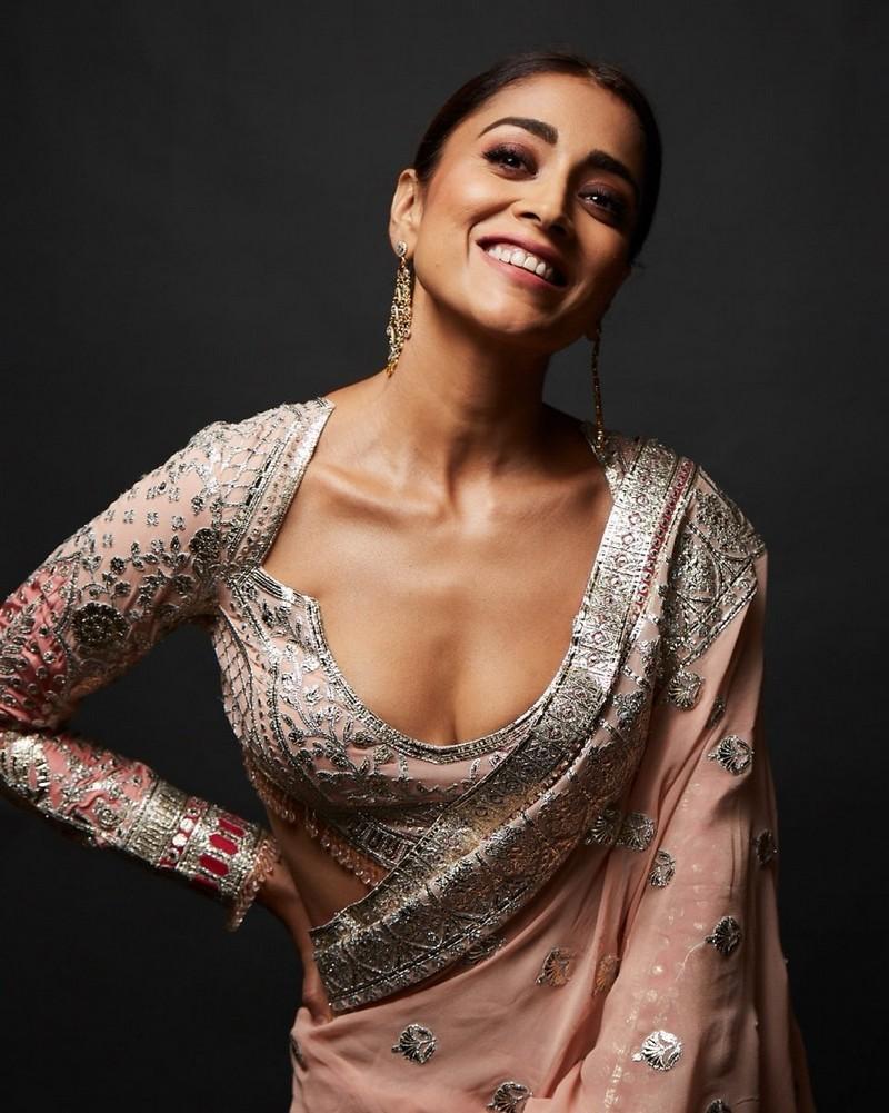 Shriya Saran 7