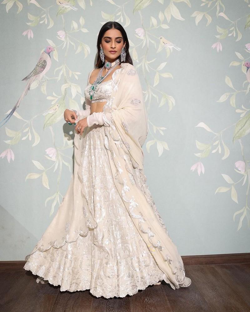 Sonam Kapoor 14