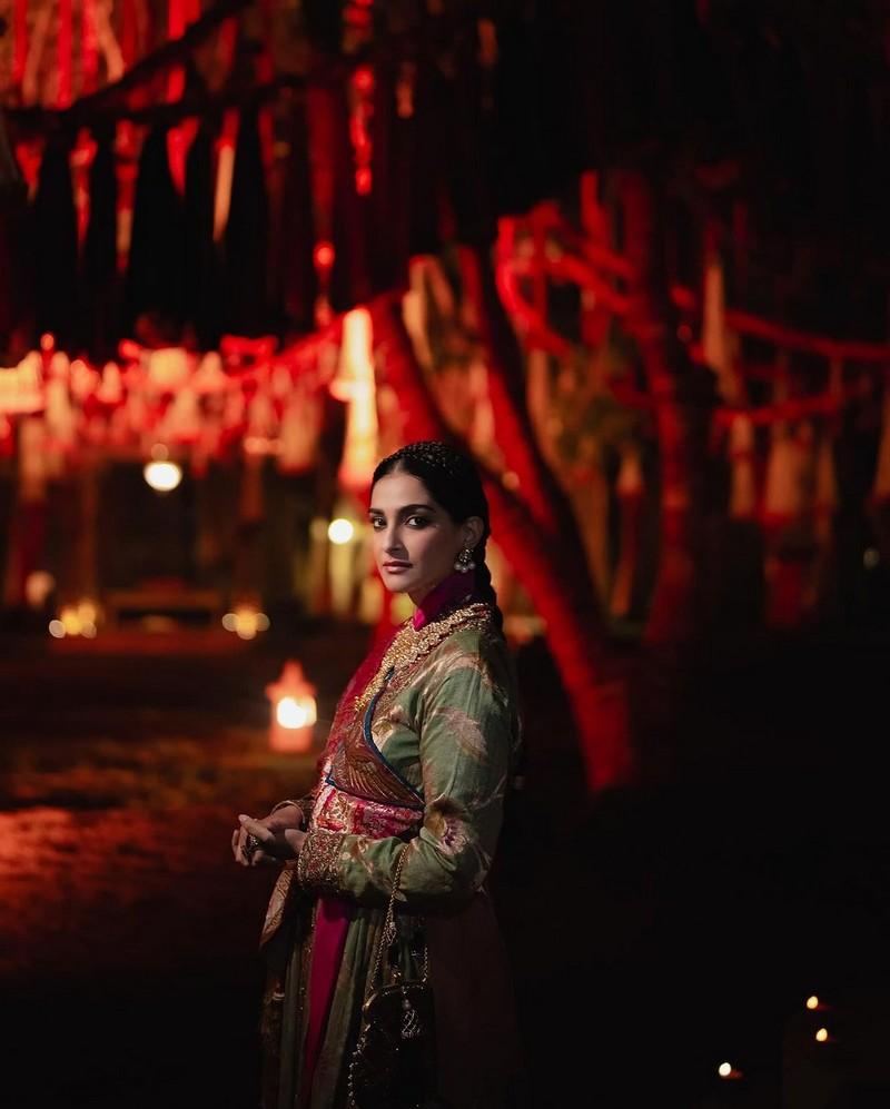 Sonam Kapoor 6