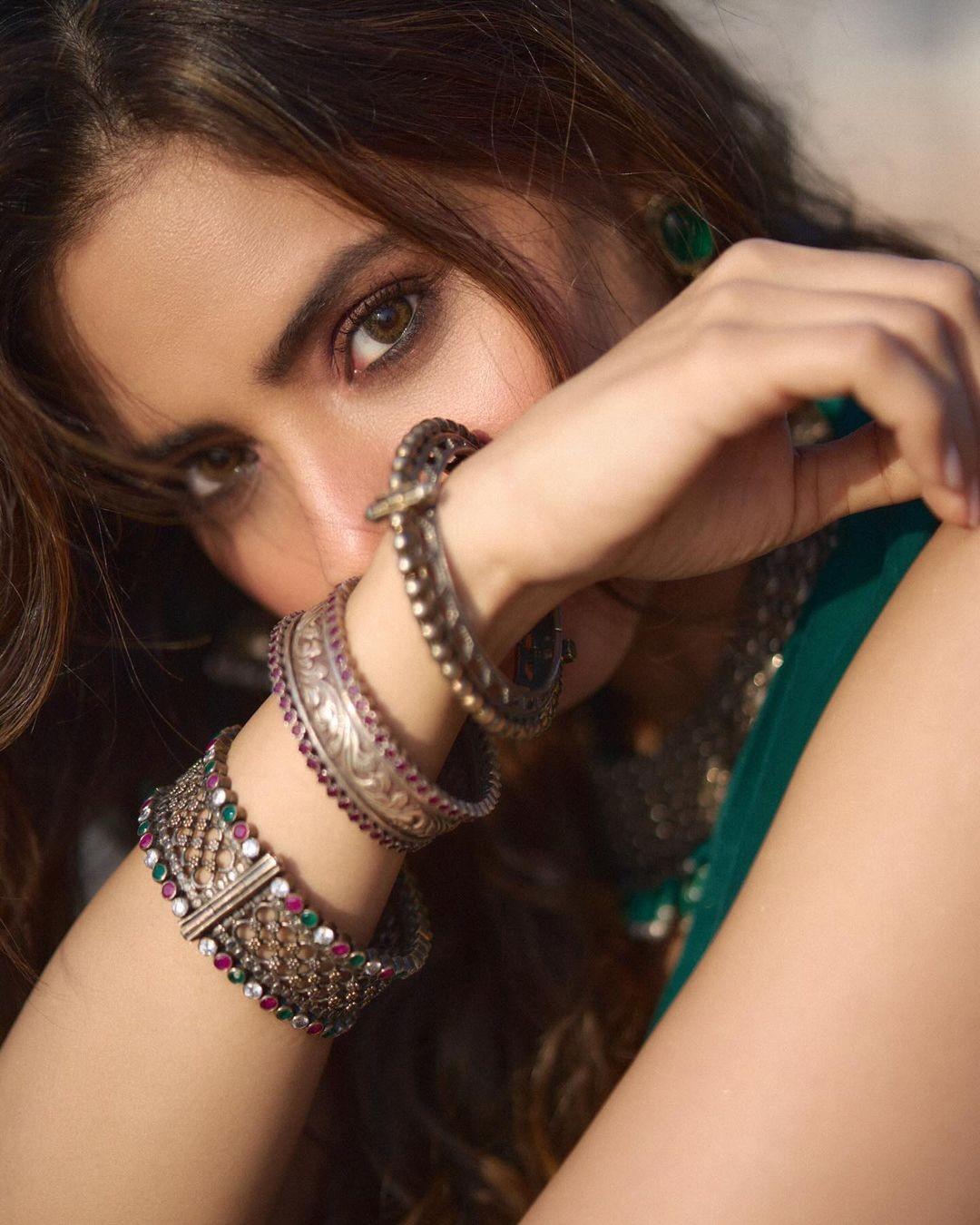 Aamna Sharif 15