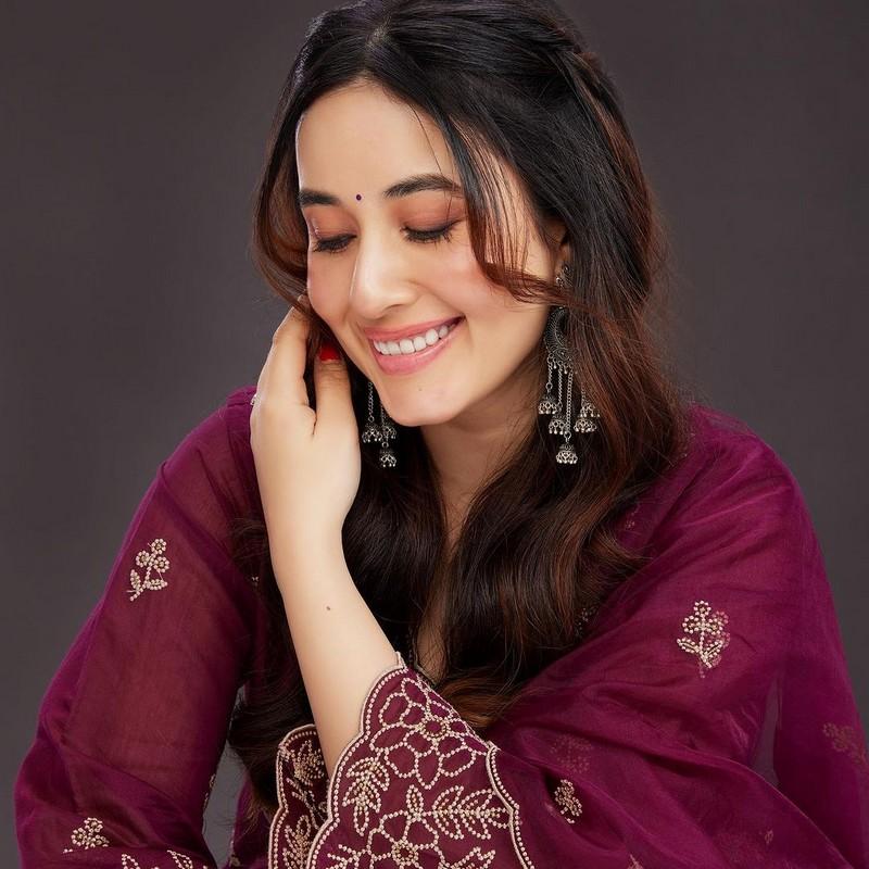 Aditi Budhathoki 6