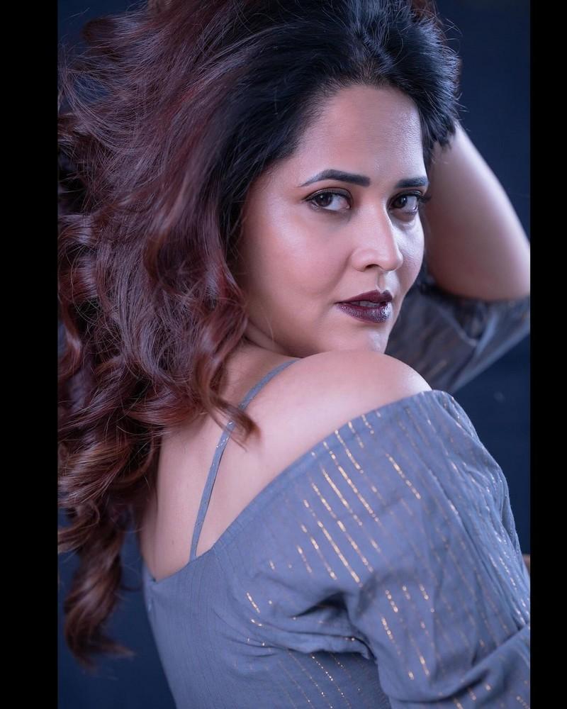 Anasuya Bharadwaj 10