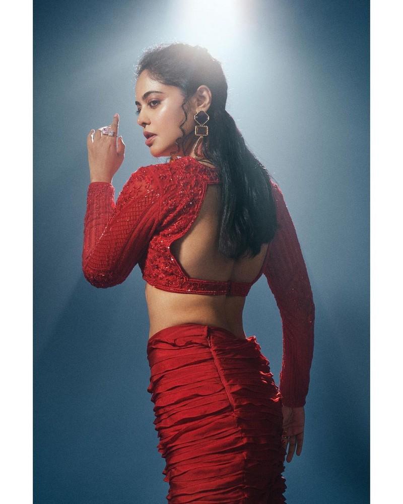 Bindu Madhavi 3