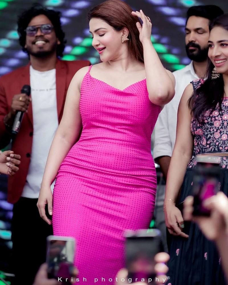 Honey Rose 5
