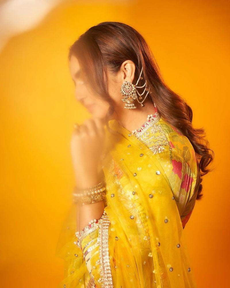 Huma Qureshi 5