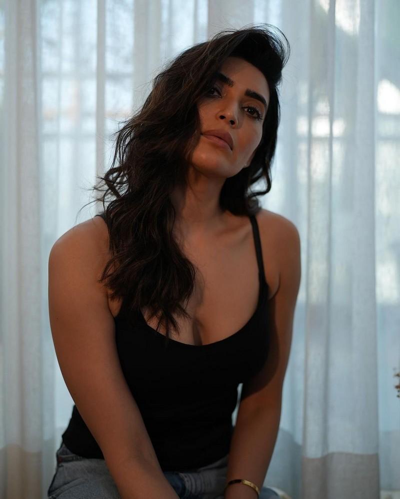 Karishma Tanna 5