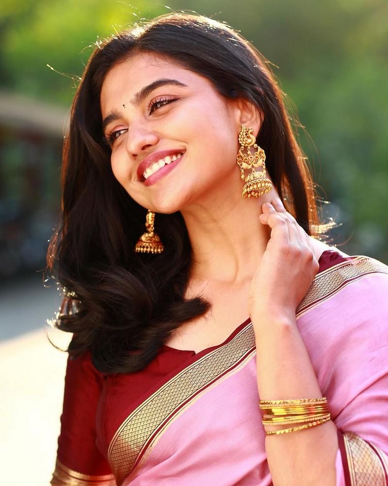 Mamitha Baiju 6