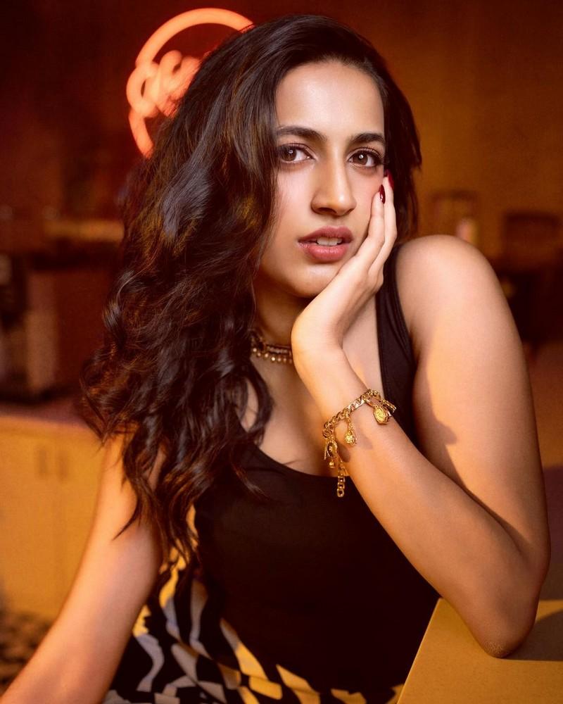 Niharika Konidela 6