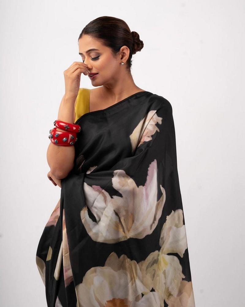 Priya Mani 10