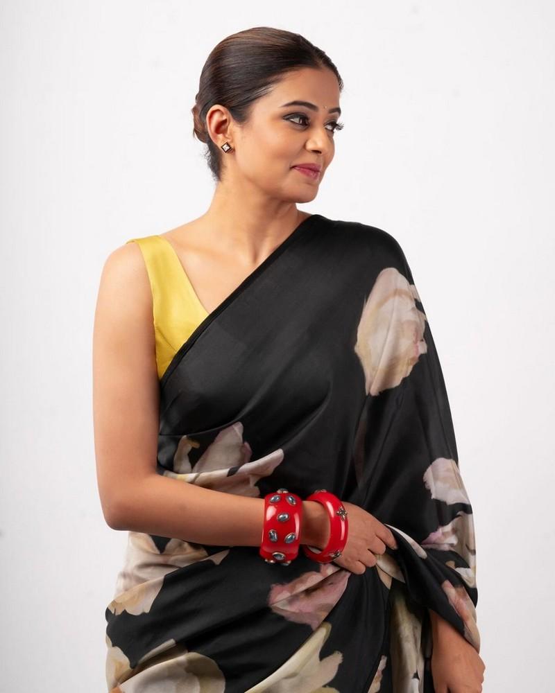Priya Mani 12