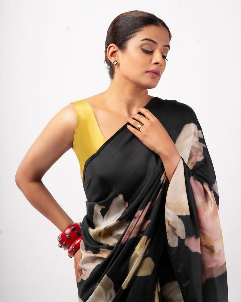 Priya Mani 7