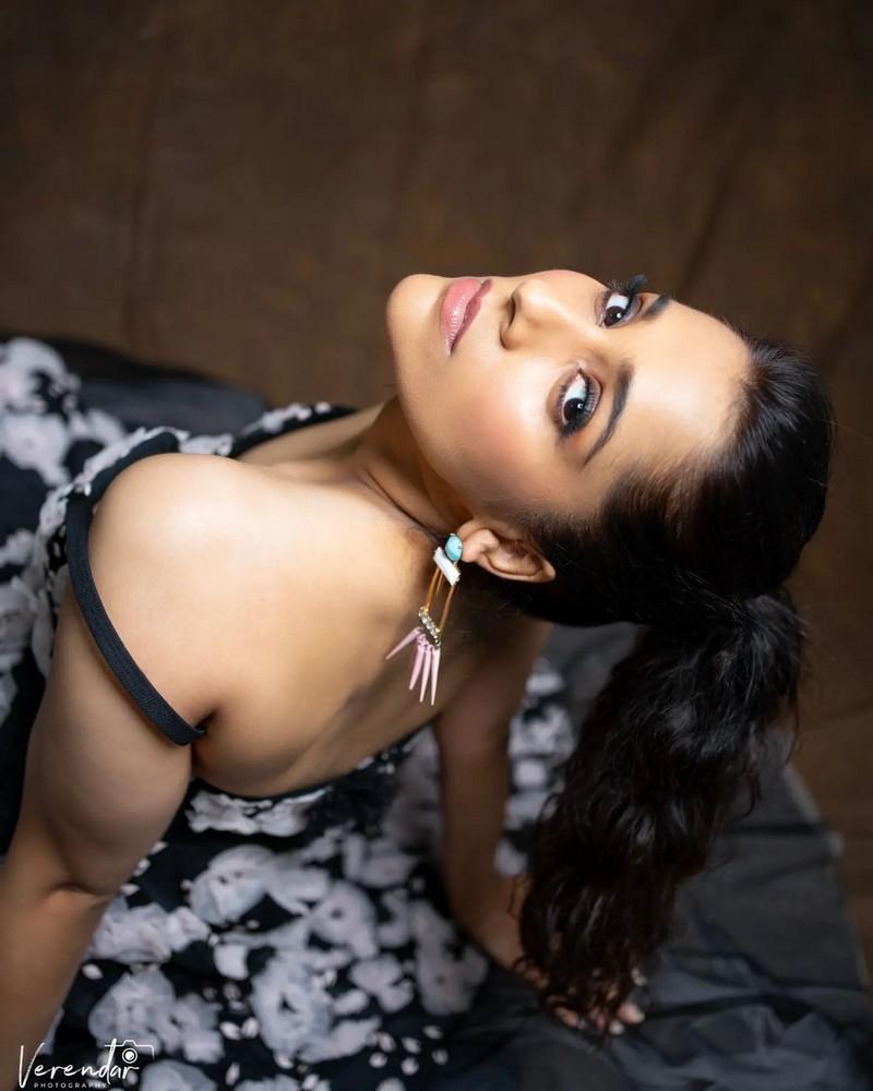 Rashmi Gautam 10