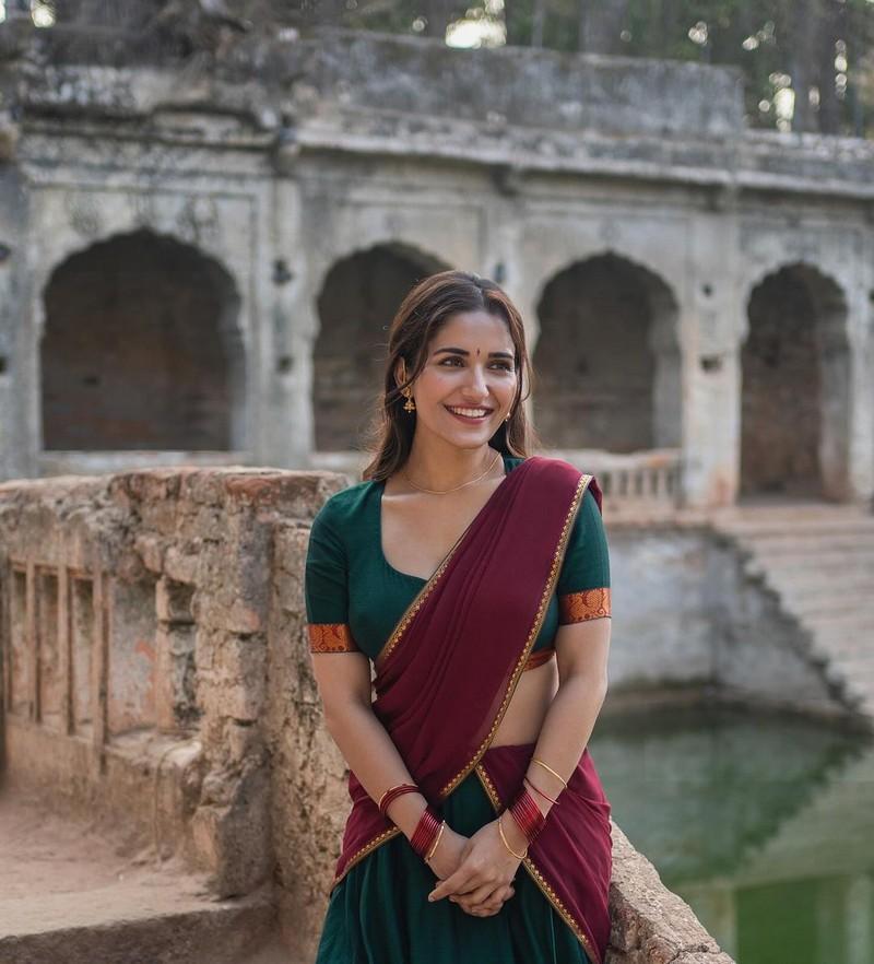 Ruhani Sharma 5