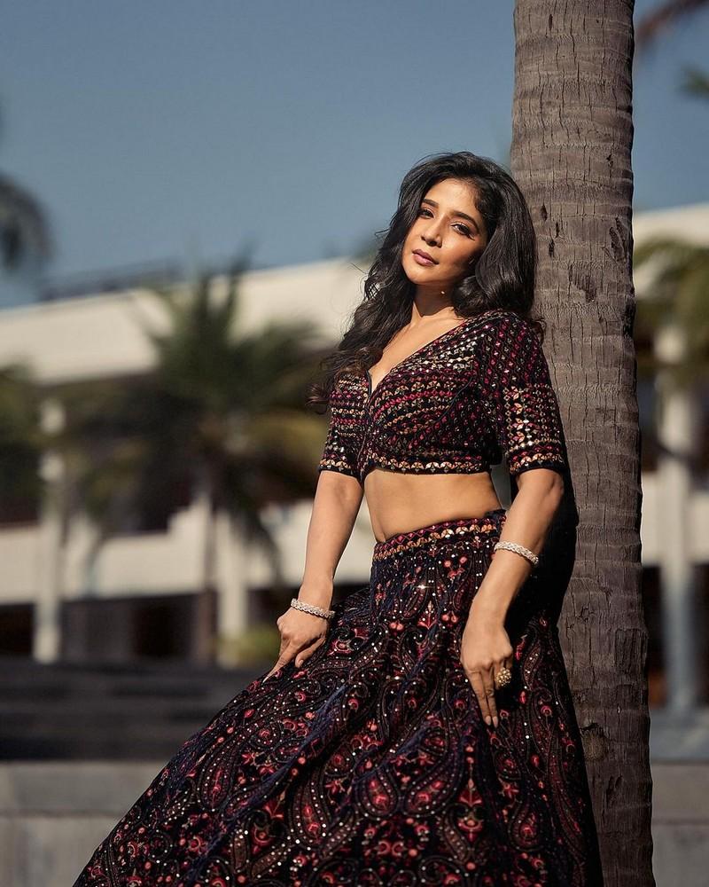 Sakshi Agarwal 6