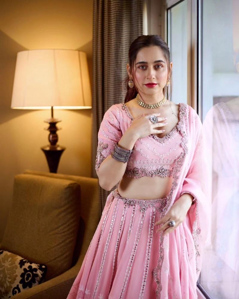 Sanjeeda Shaikh 6