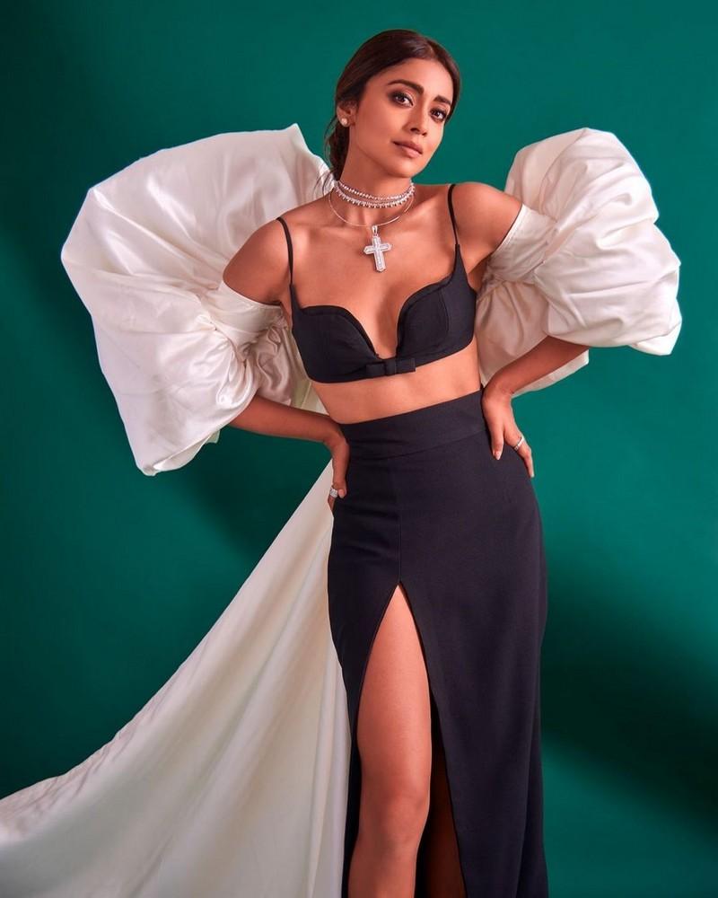Shriya Saran 9