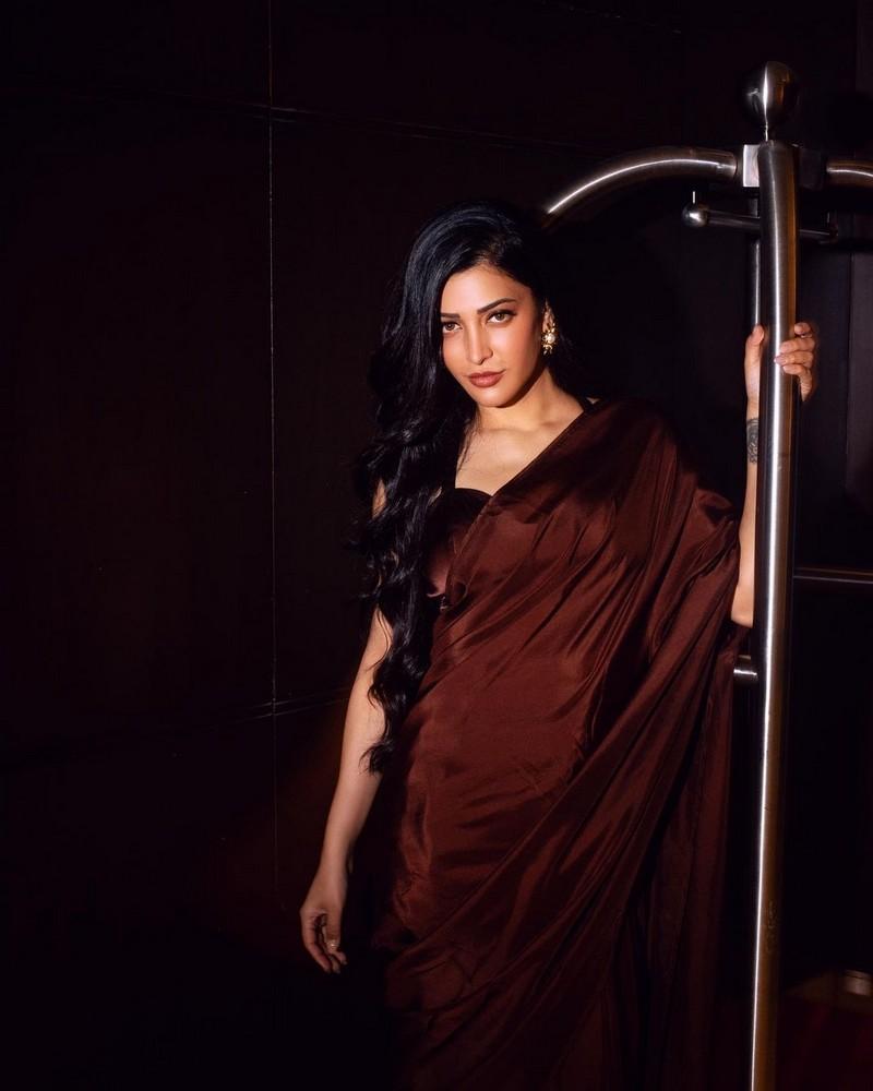 Shruti Haasan 8