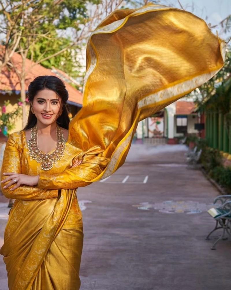 Sneha 9