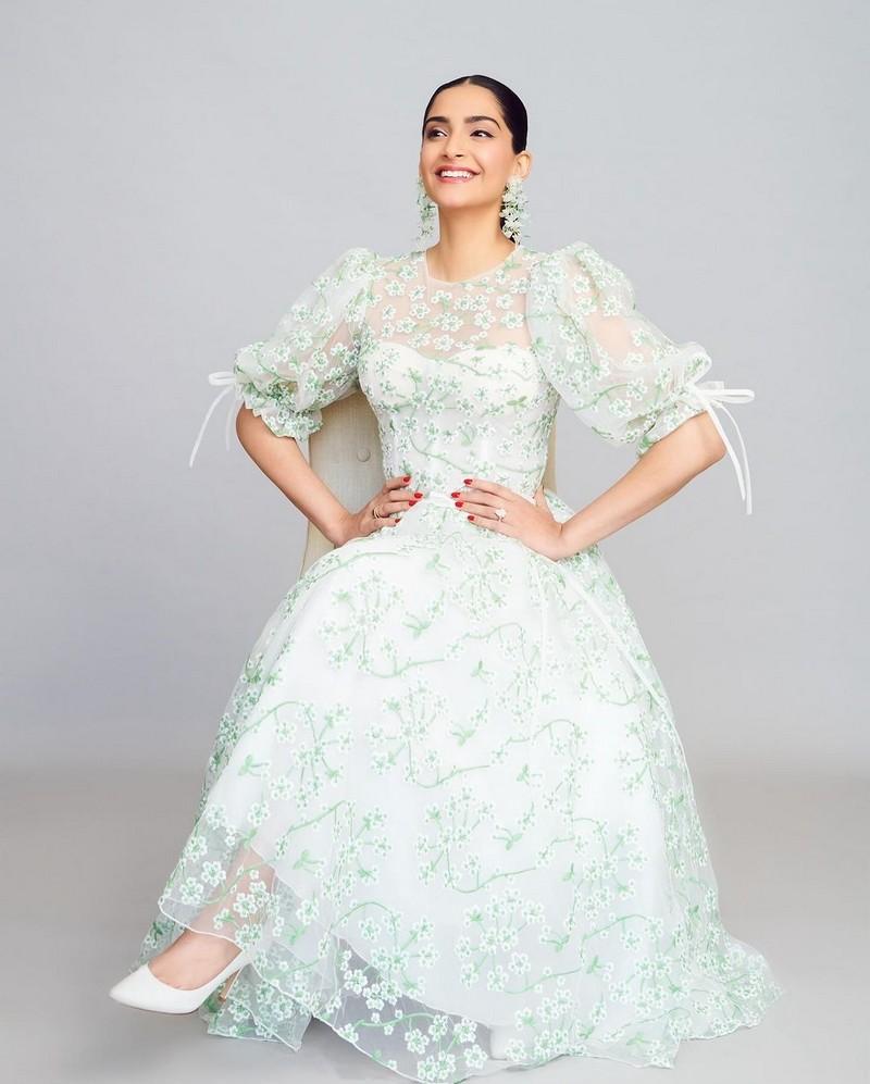 Sonam Kapoor 10