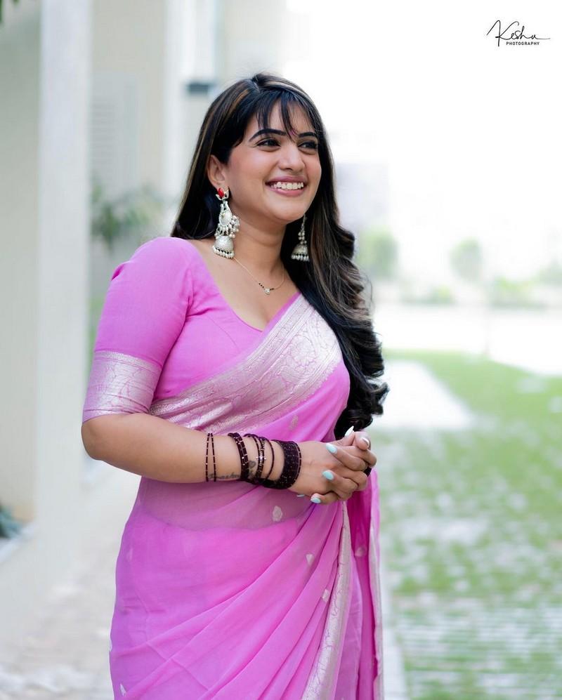 Sravanthi Chokarapu 5
