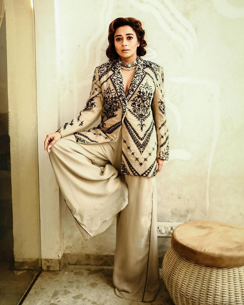 Tina Datta 11
