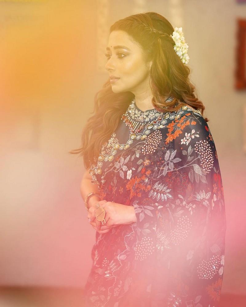 Tina Datta 13