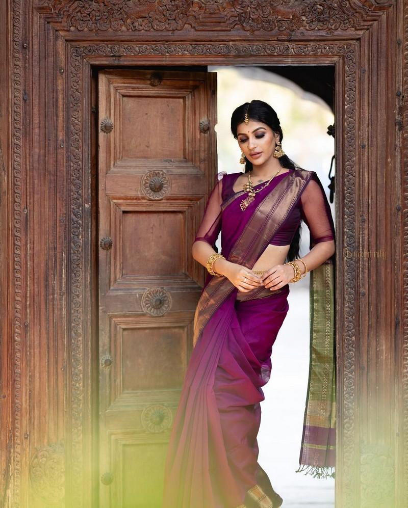 Yashika Aannand 5