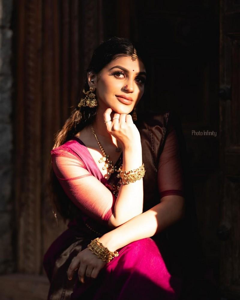 Yashika Aannand 7