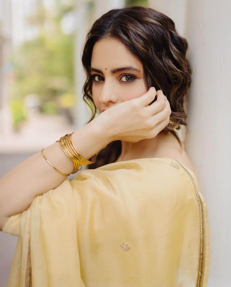 Aamna Sharif 1