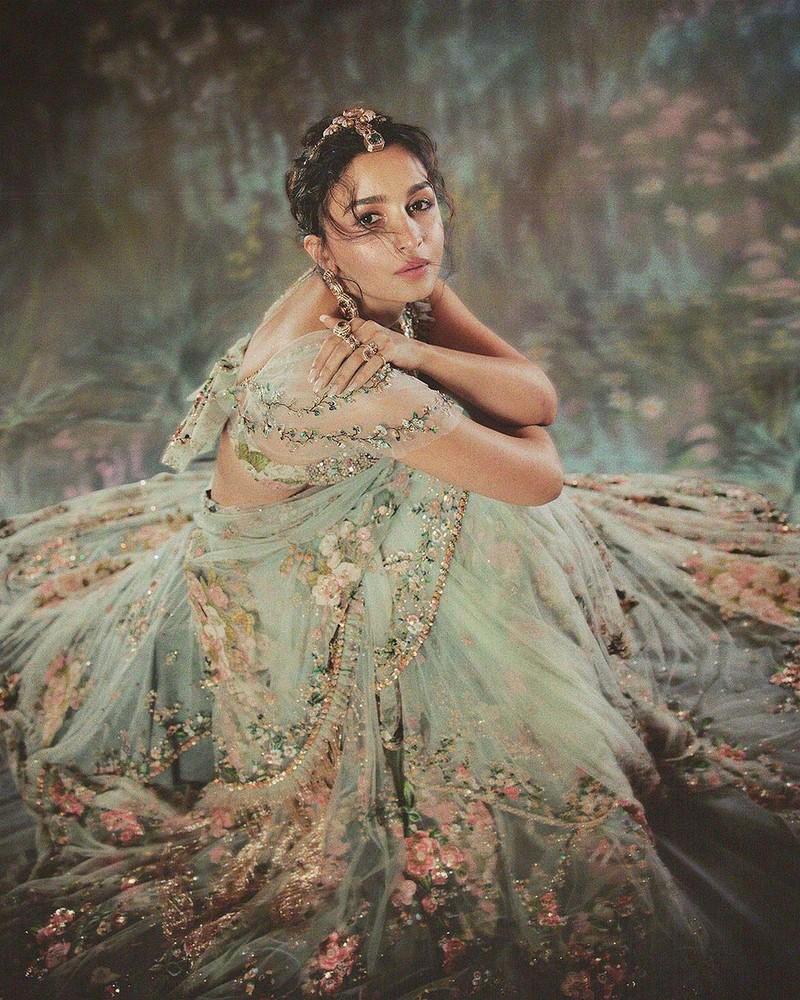 Alia Bhatt 12
