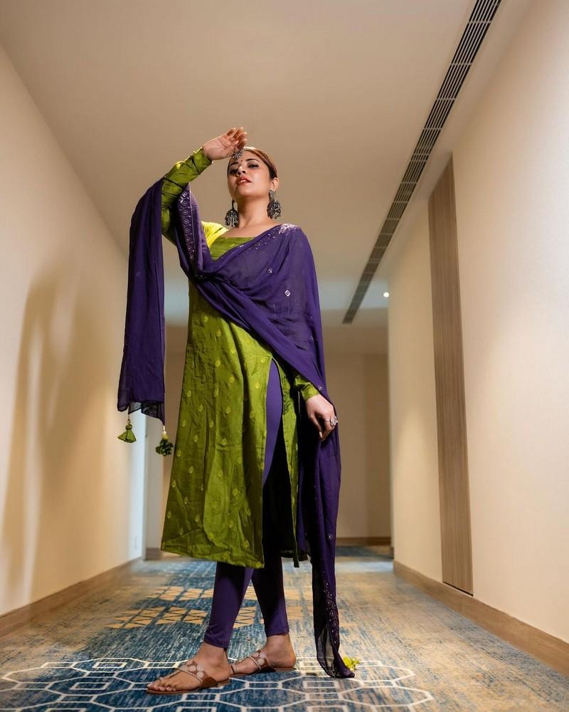 Anasuya Bharadwaj 12