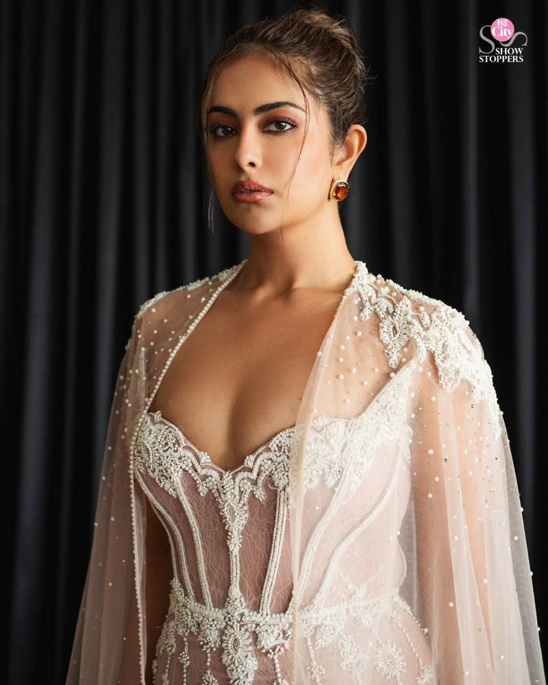 Avika Gor 1