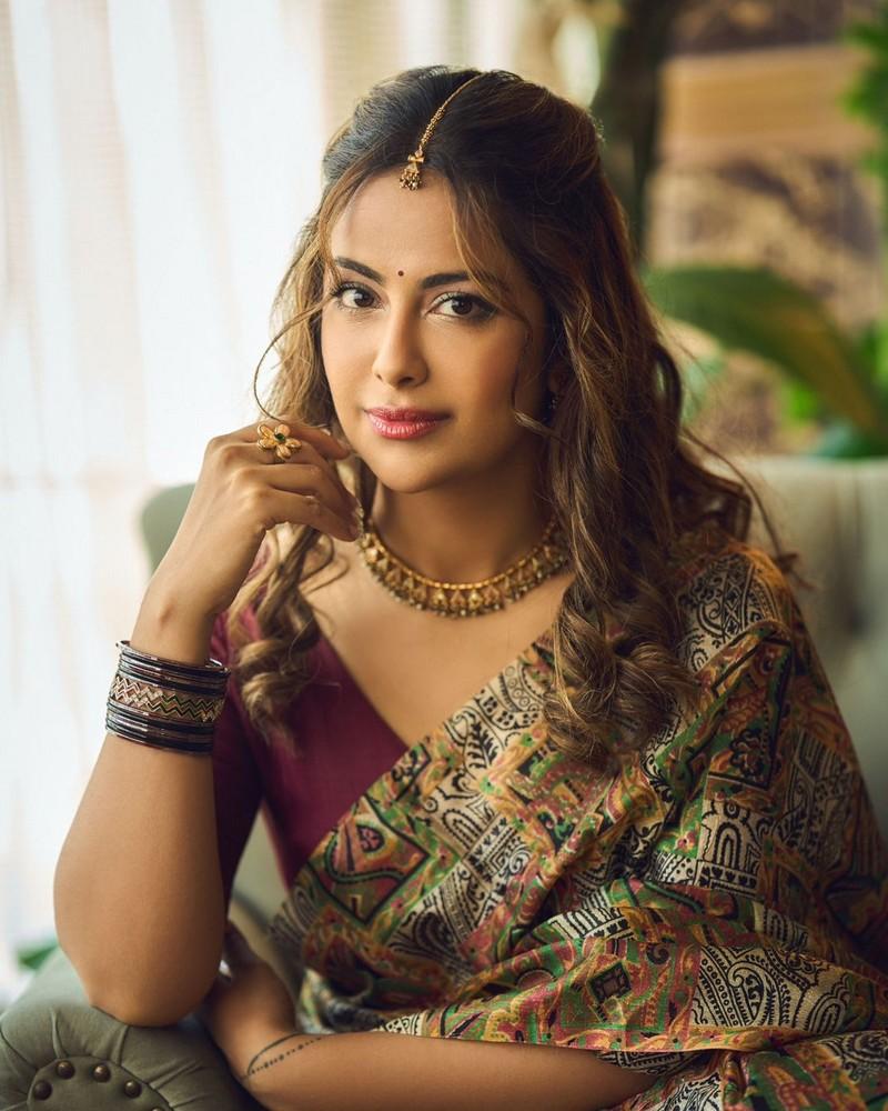Avika Gor 8