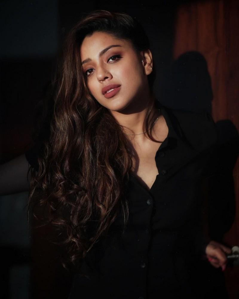 Deviyani Sharma 9