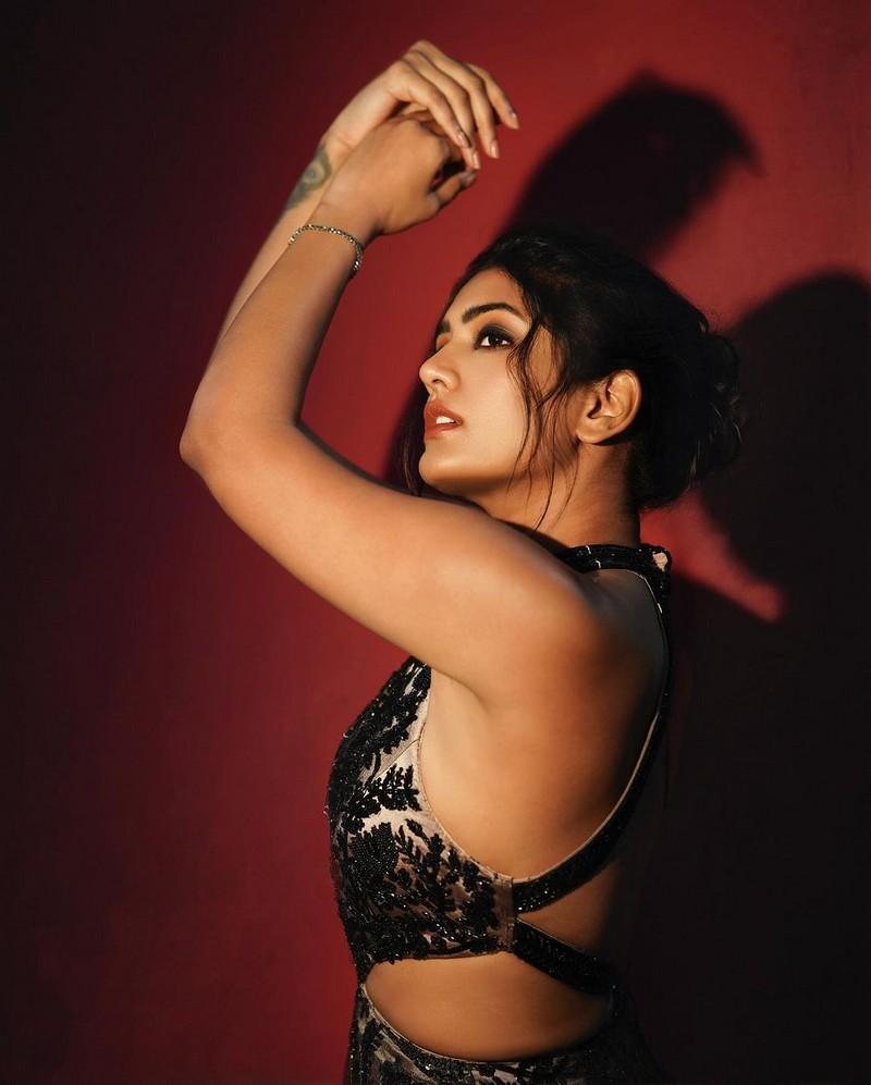 Eesha Rebba 8