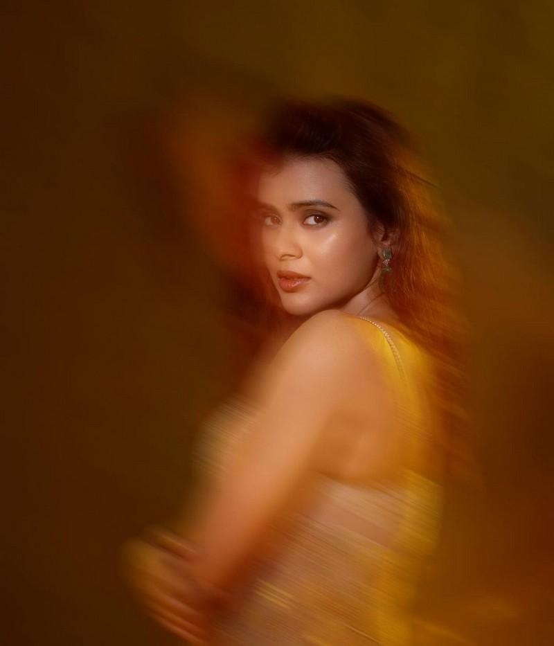 Hebah Patel 1