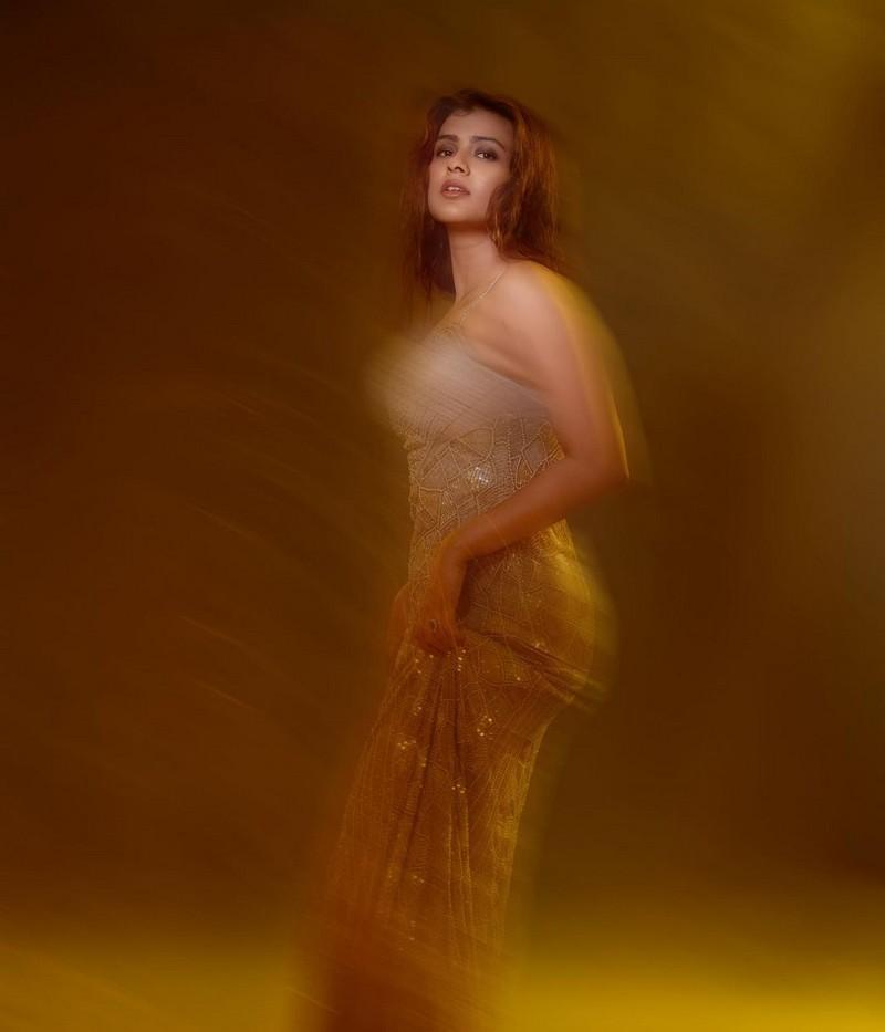 Hebah Patel 3