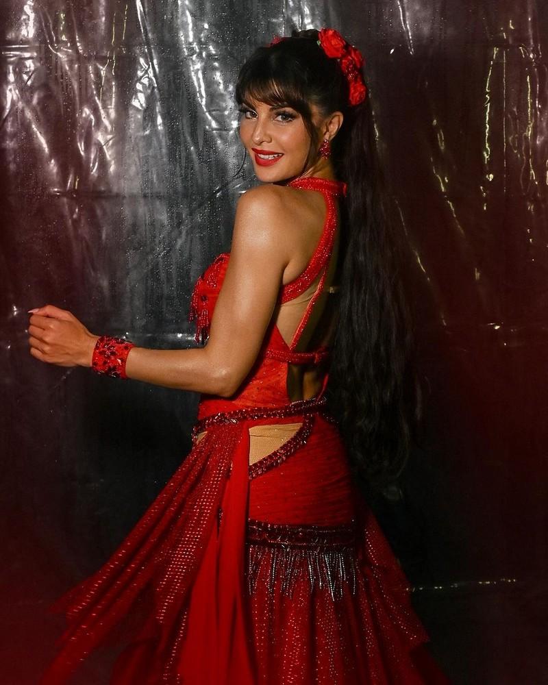 Jacqueliene Fernandez 6