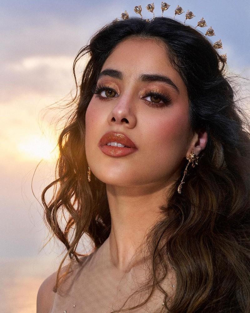 Janhvi Kapoor 4
