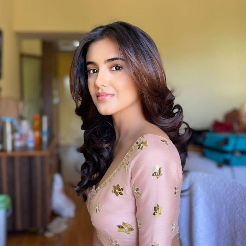 Malvika Sharma 13