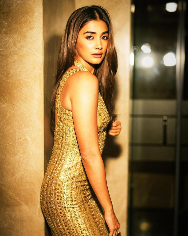 Pooja Hegde 6