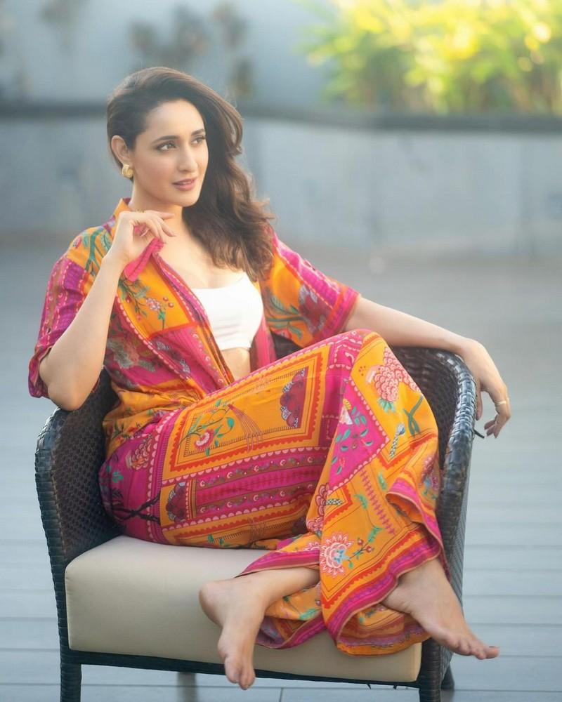 Pragya Jaiswal 6