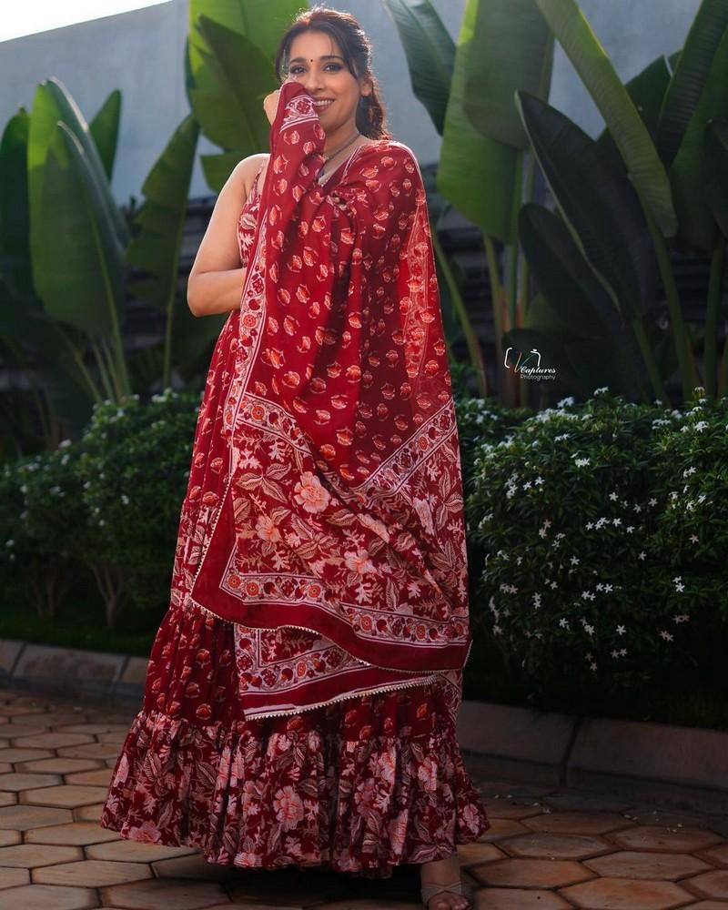 Rashmi Gautam 13