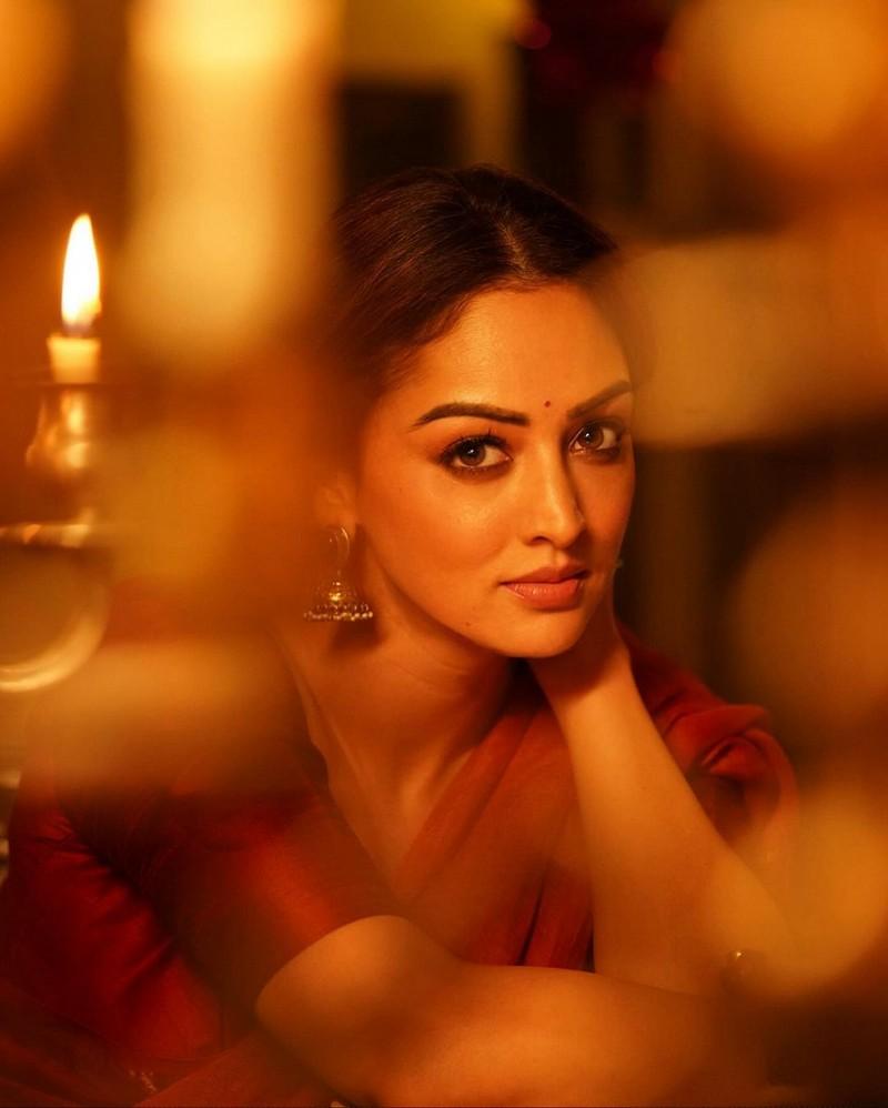Sandeepa Dhar 9