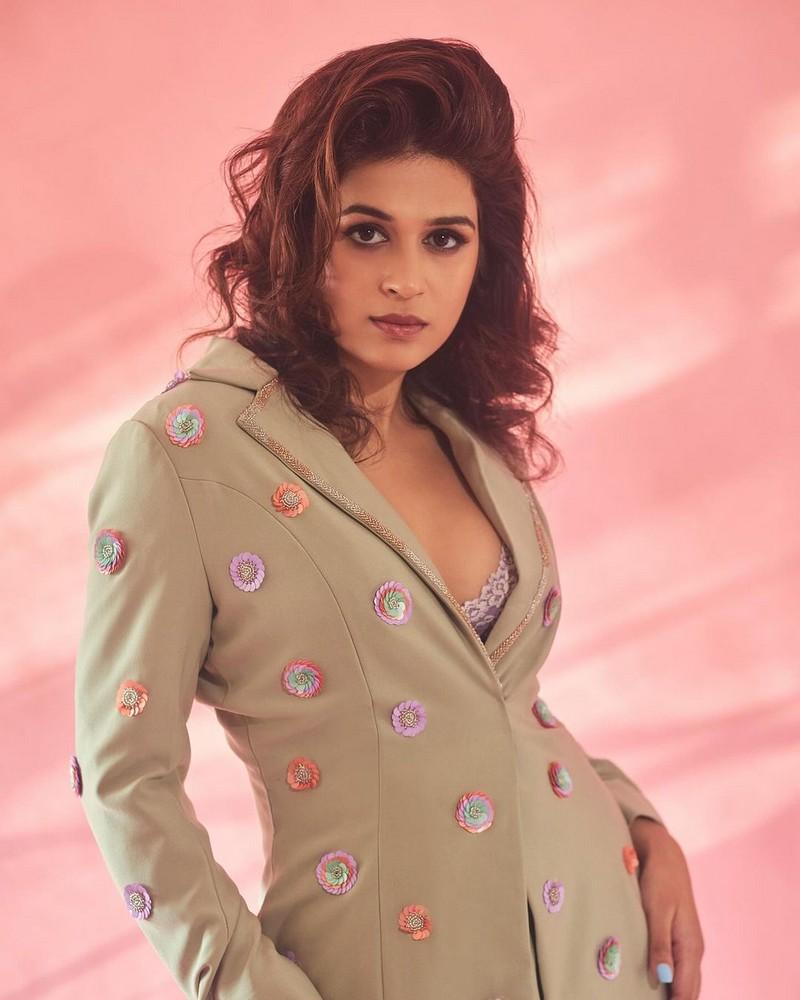 Shraddha Das 4