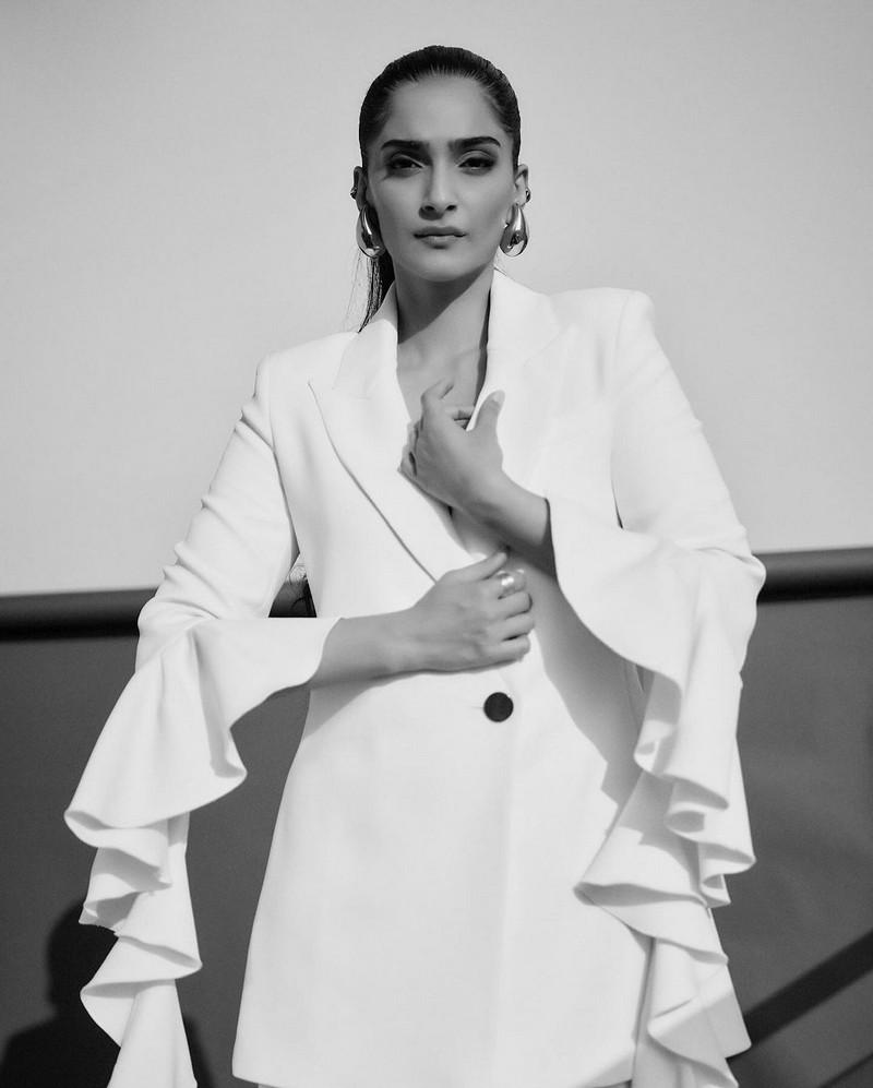 Sonam Kapoor 10