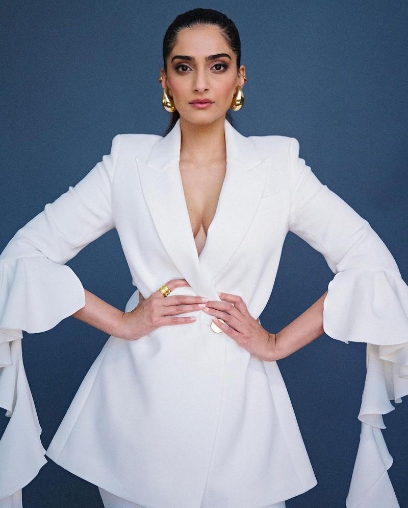 Sonam Kapoor 2