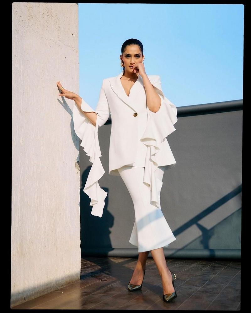 Sonam Kapoor 4