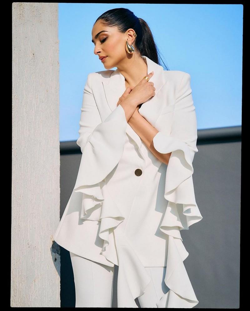 Sonam Kapoor 5