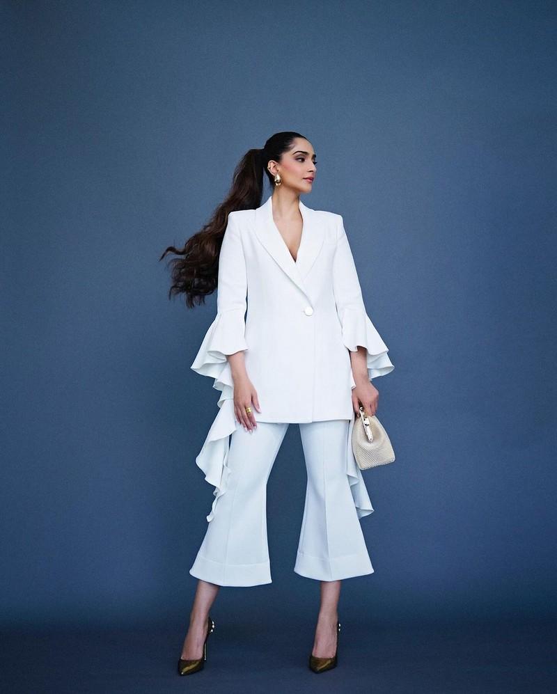 Sonam Kapoor 6